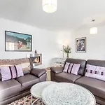 Luxury Penthouse Near City Center #1933