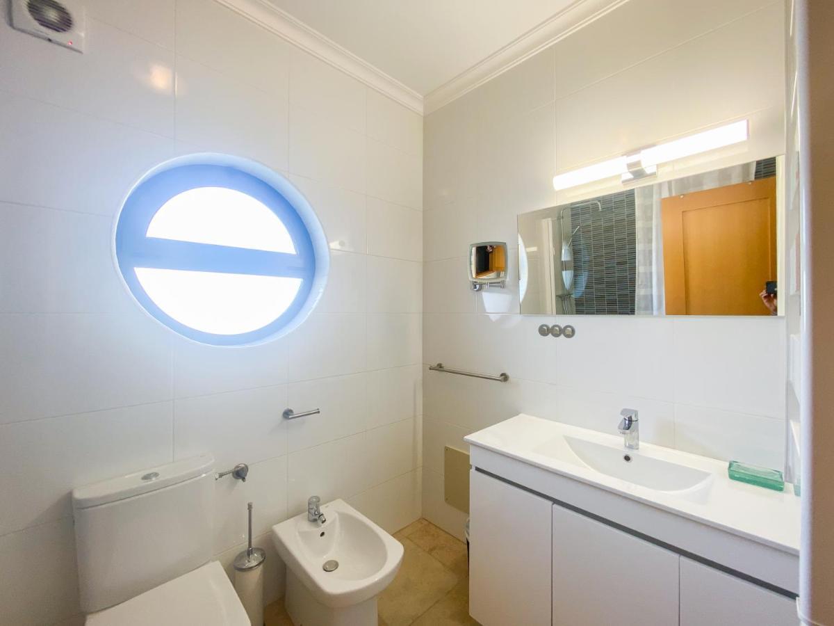 Luxury Penthouse Near Center #1933 * Lagos